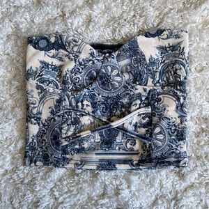 Blue renaissance print crop top